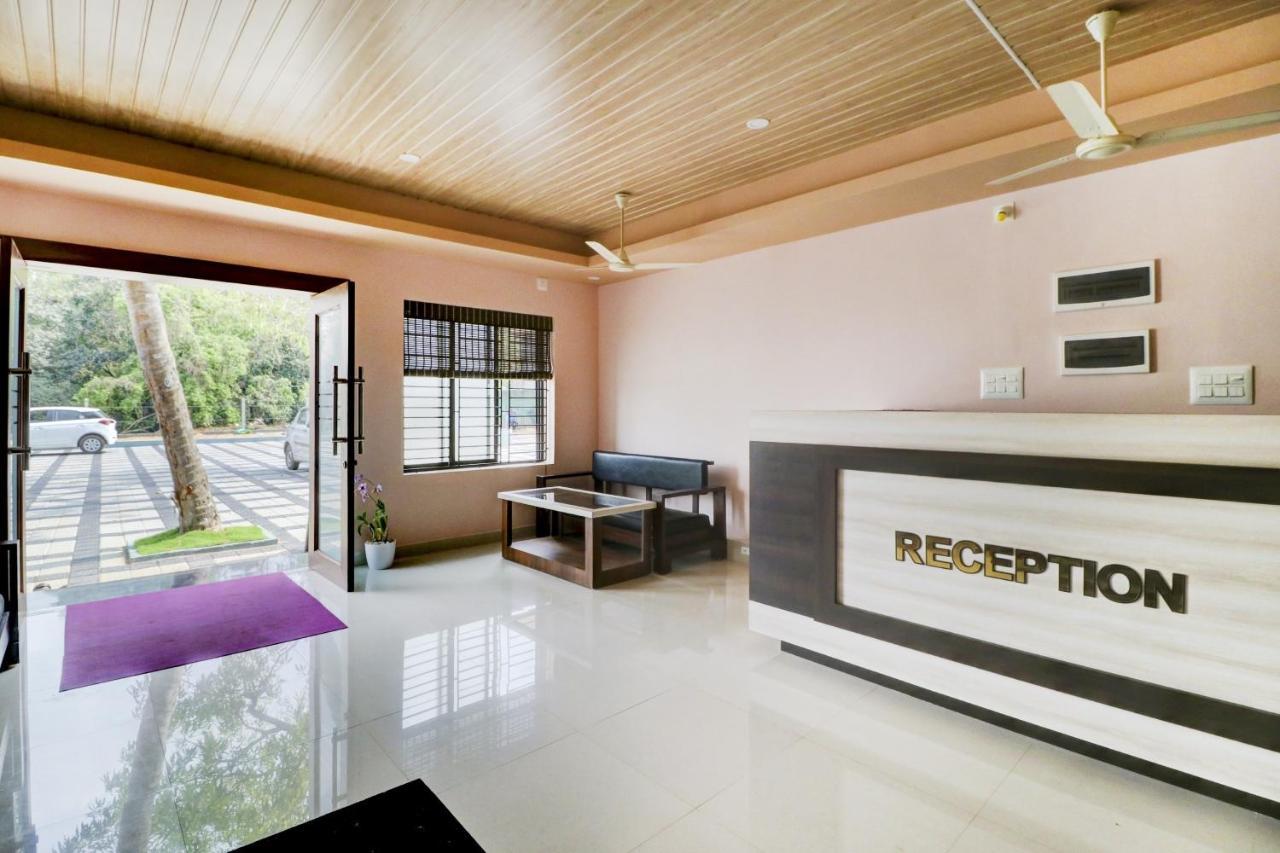 Vaccinated Staff - Capital O 77266 Light House Beach Resort Pangala Экстерьер фото